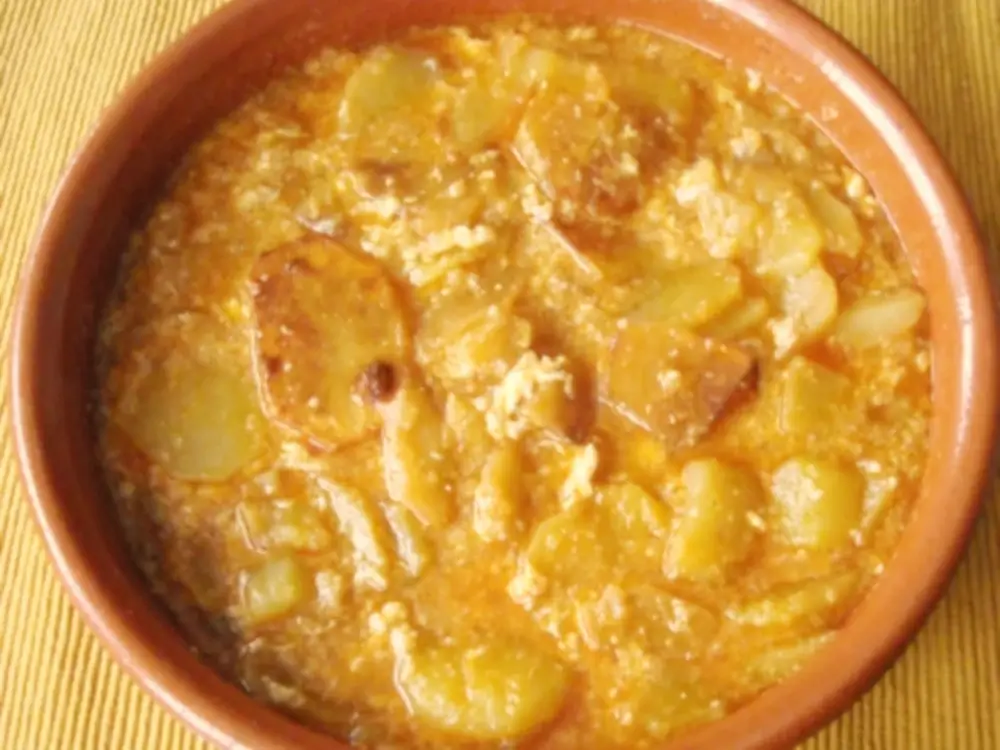 ajo-patatas-receta-tipica-manchega-de-la-mancha